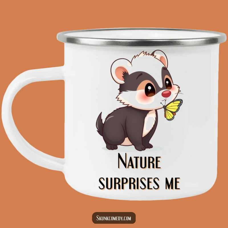 Funny Skunk Surprise Enamel Camping Mug: Nature's Gentle Moments!